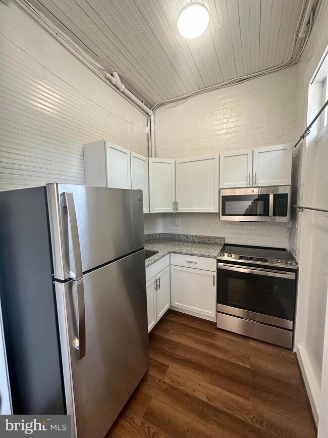 205 S Columbus St, Alexandria, VA 22314 - photo 6