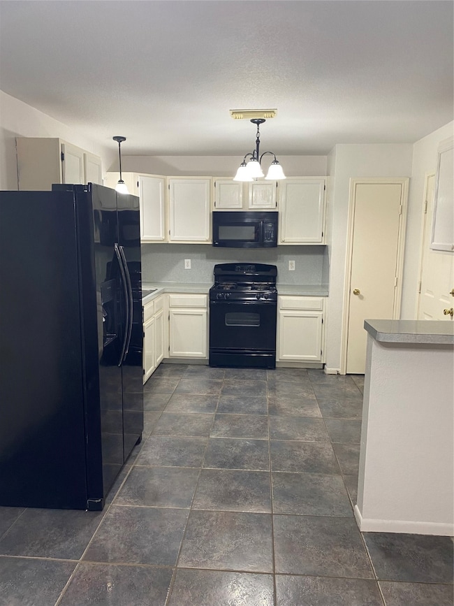 8012 Folkstone Ln, Houston, TX 77075 - photo 2