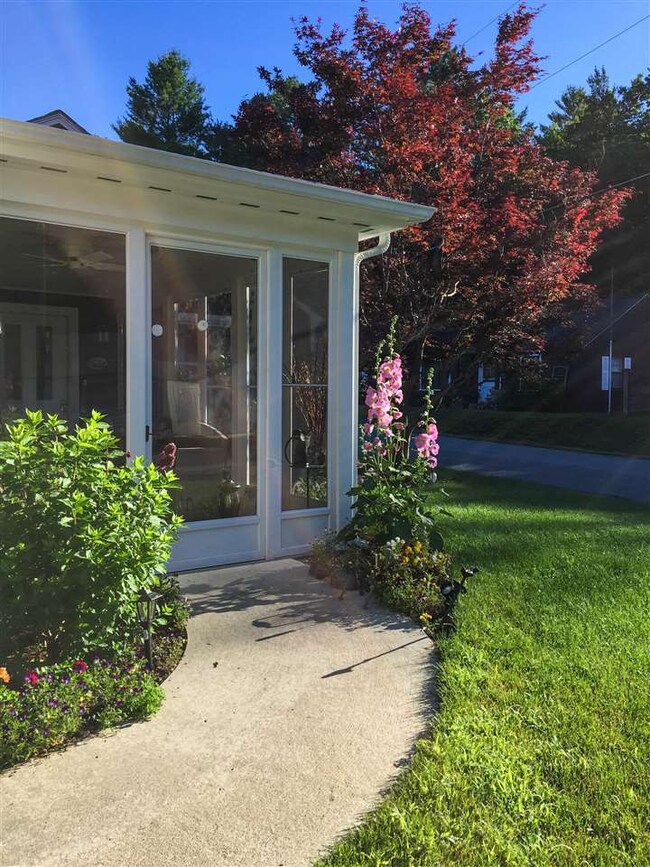 41 Circle Dr, Meredith, NH 03253 - photo 2