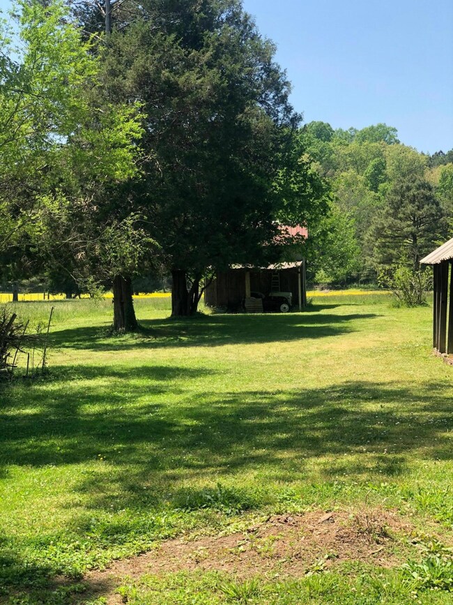 SHED BARN