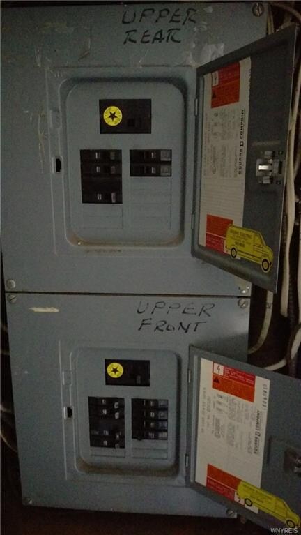 411 Oliver St unit Upper Front, North Tonawanda, NY 14120 - photo 5