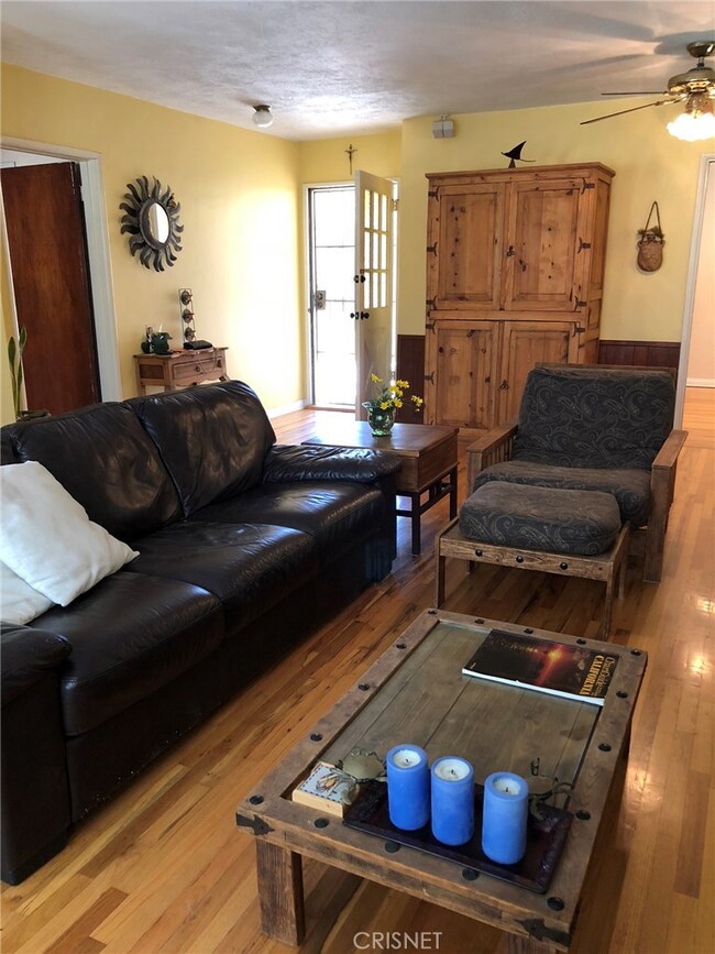 22211 Buena Ventura St, Woodland Hills, CA 91364 - photo 6