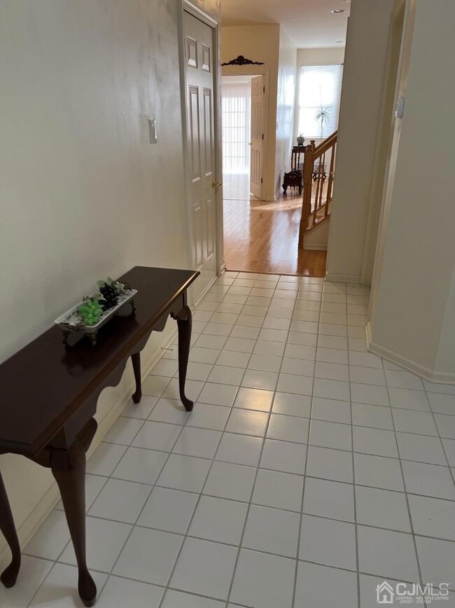 408 Birch Ct, New Brunswick, NJ 08901 - photo 5