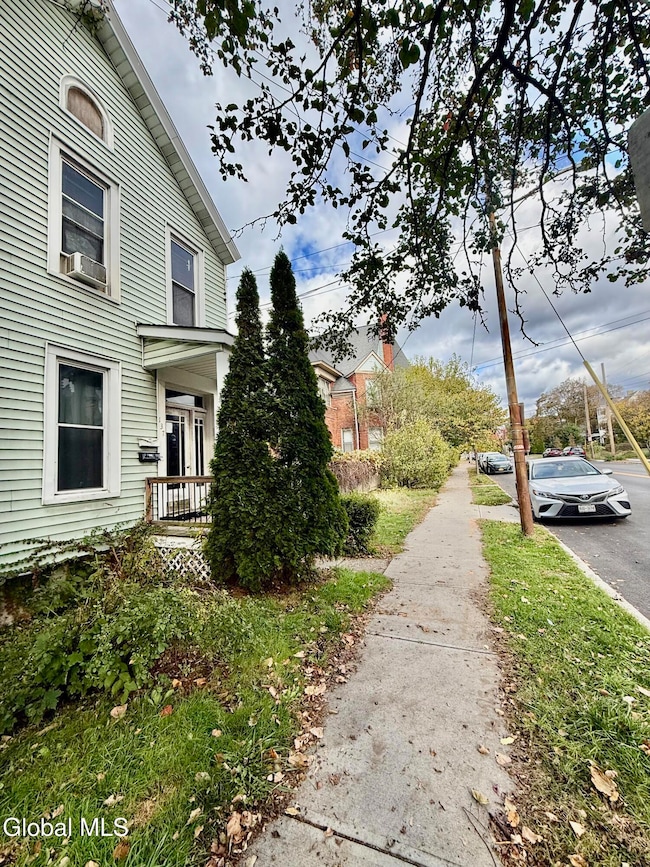 137 2nd Ave, Troy, NY 12180 - photo 3