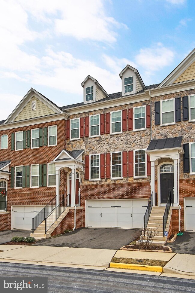 20639 Erskine Terrace, Ashburn, VA 20147 - photo 2