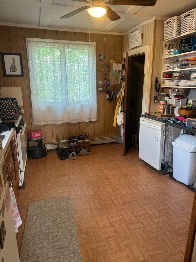 51 Pollard Rd unit 2, Lincoln, NH 03251 - photo 2