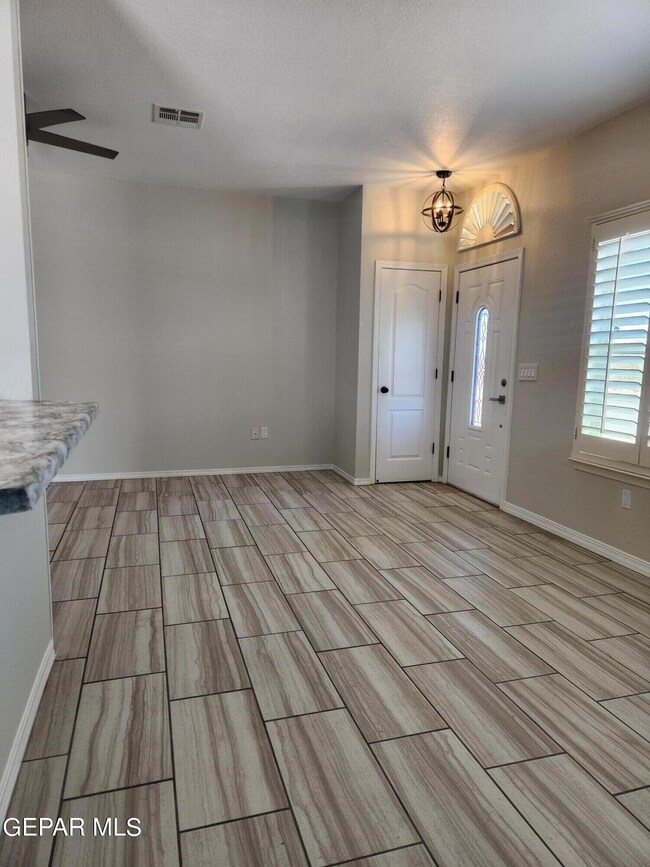 921 Brezo St, El Paso, TX 79928 - photo 5