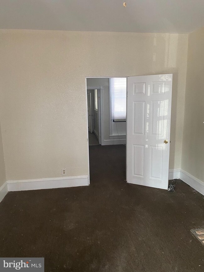 5539 Hazel Ave, Philadelphia, PA 19143 - photo 2