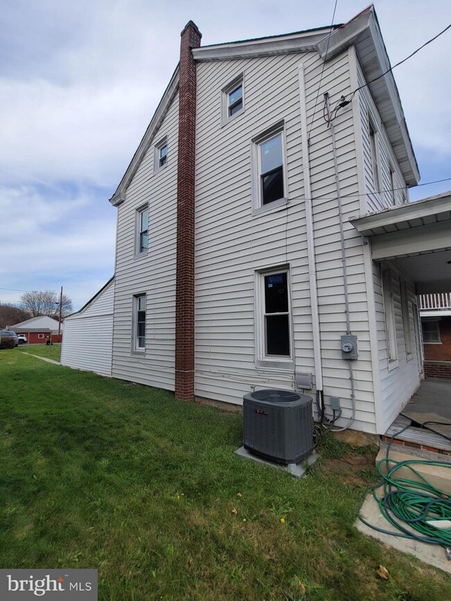 535 S Reading Ave, Boyertown, PA 19512 - photo 2