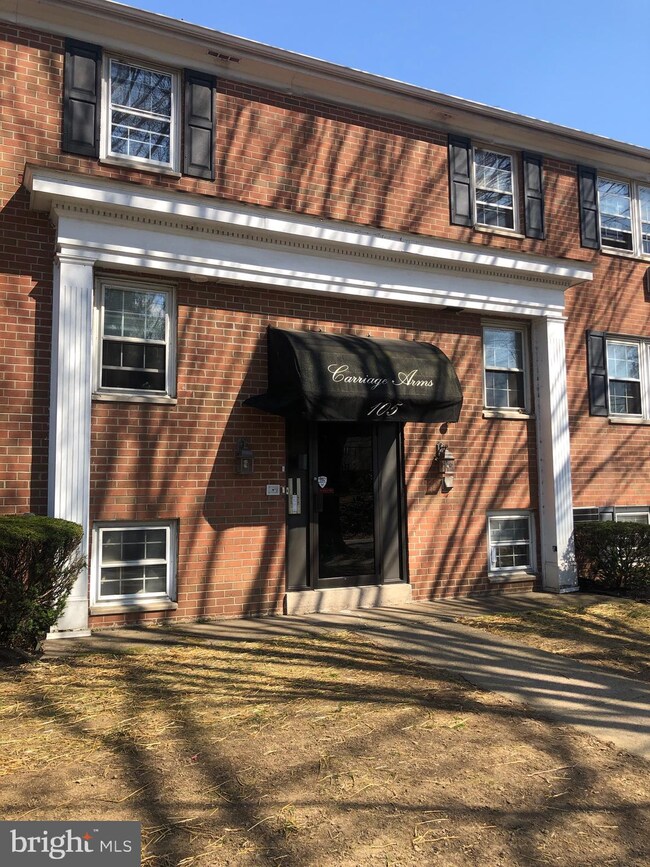 105 Glenn Rd unit 4, Ardmore, PA 19003 - photo 2