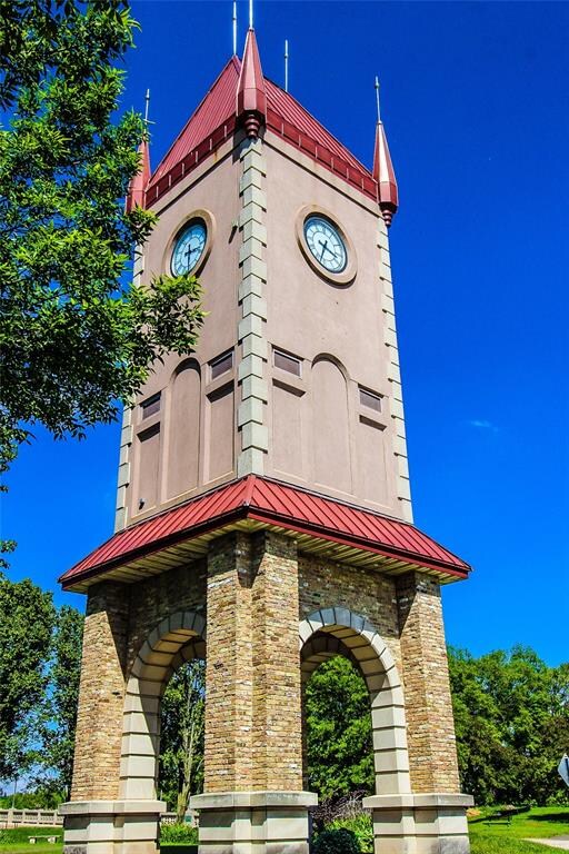 1721 D St SW, Cedar Rapids, IA 52404 - photo 6