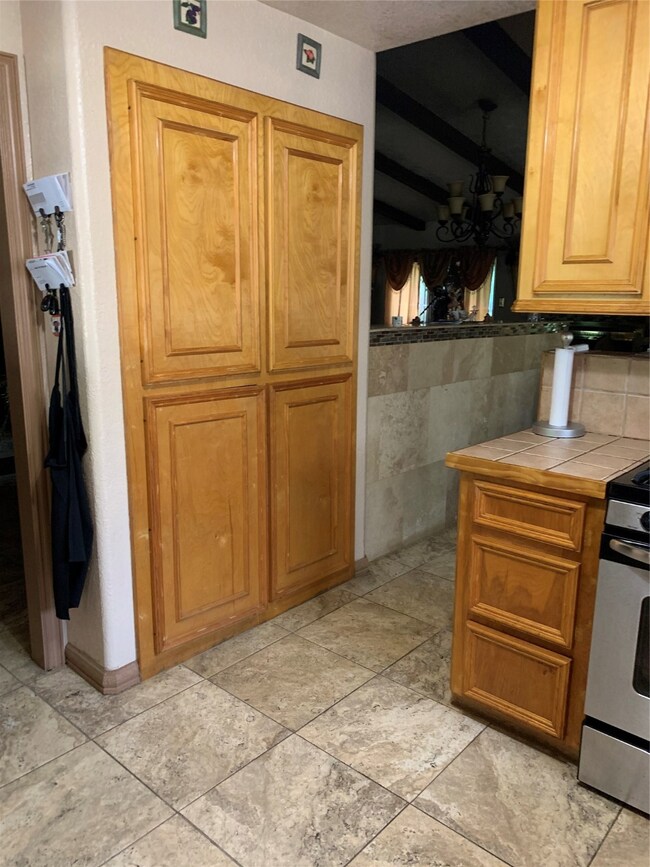 8410 Gulf Tree Ln, Houston, TX 77075 - photo 4