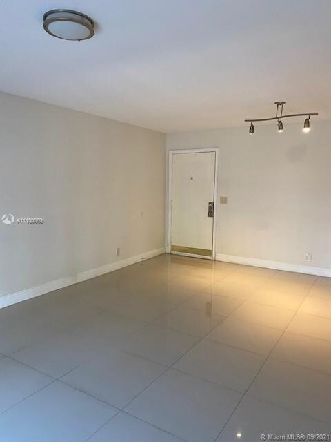 unlisted-address, Hallandale Beach, FL 33009 - photo 4