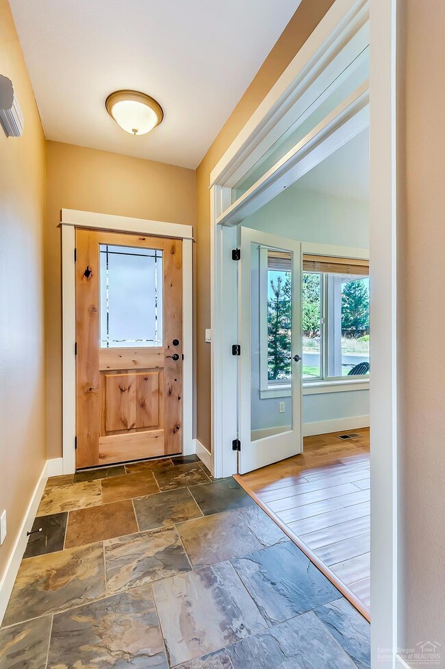 19649 Harvard Place, Bend, OR 97702 - photo 5