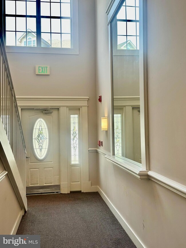 8805 Stone Ridge Cir unit 102, Pikesville, MD 21208 - photo 5