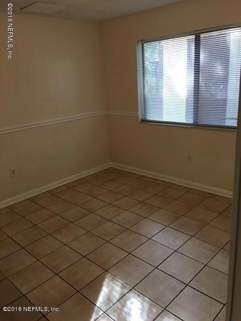 734 Oaks Field Rd unit I4-2, Jacksonville, FL 32211 - photo 3
