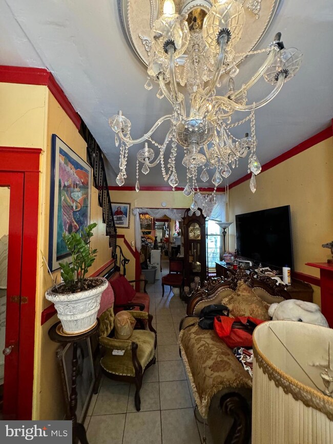 1207 Elm St, Reading, PA 19604 - photo 2