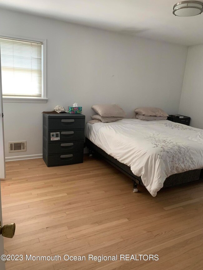 71155874562__D0AA6067-1F09-404B-A23F-D3E