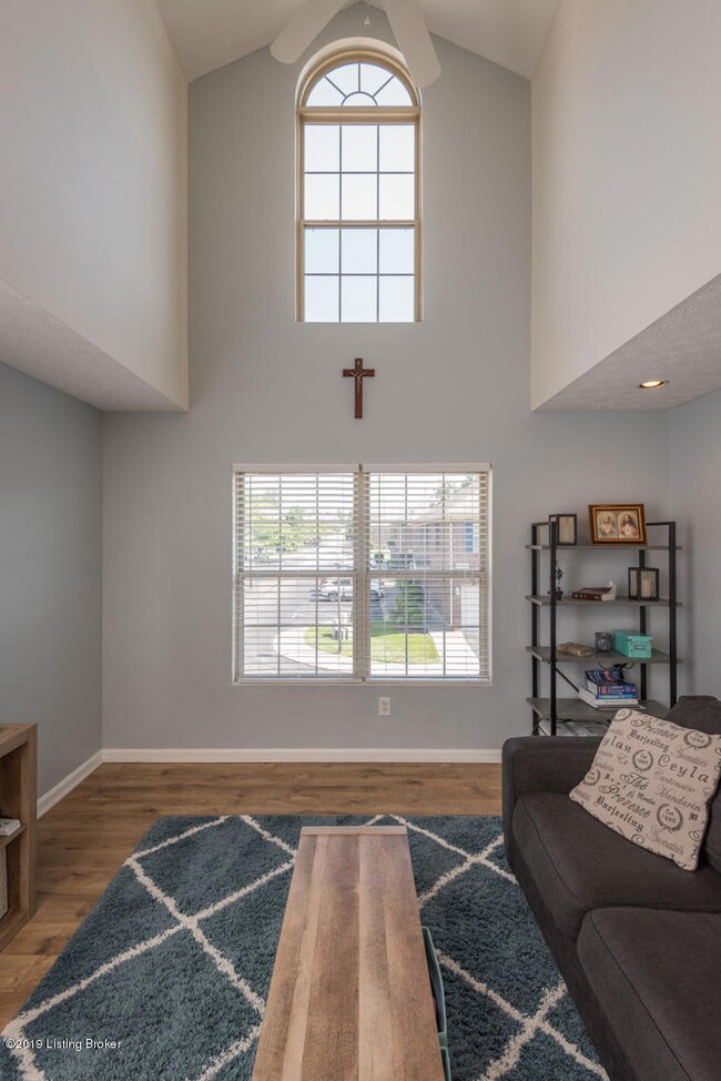 8532 Grand Neptune Dr unit 1401, Louisville, KY 40228 - photo 4