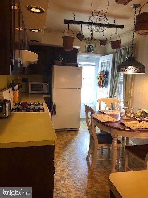 304 Linden St, Reading, PA 19604 - photo 5