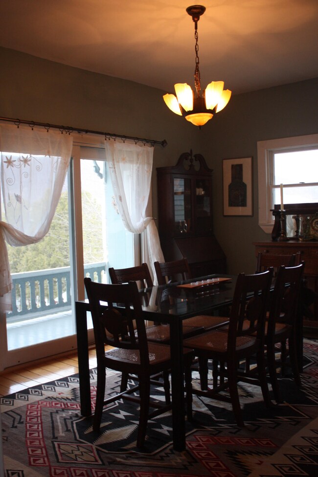 Dinning Room01