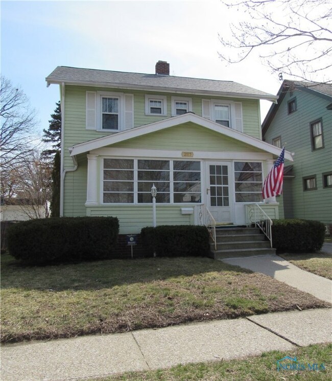 2117 Talbot St, Toledo, OH 43613 - photo 3