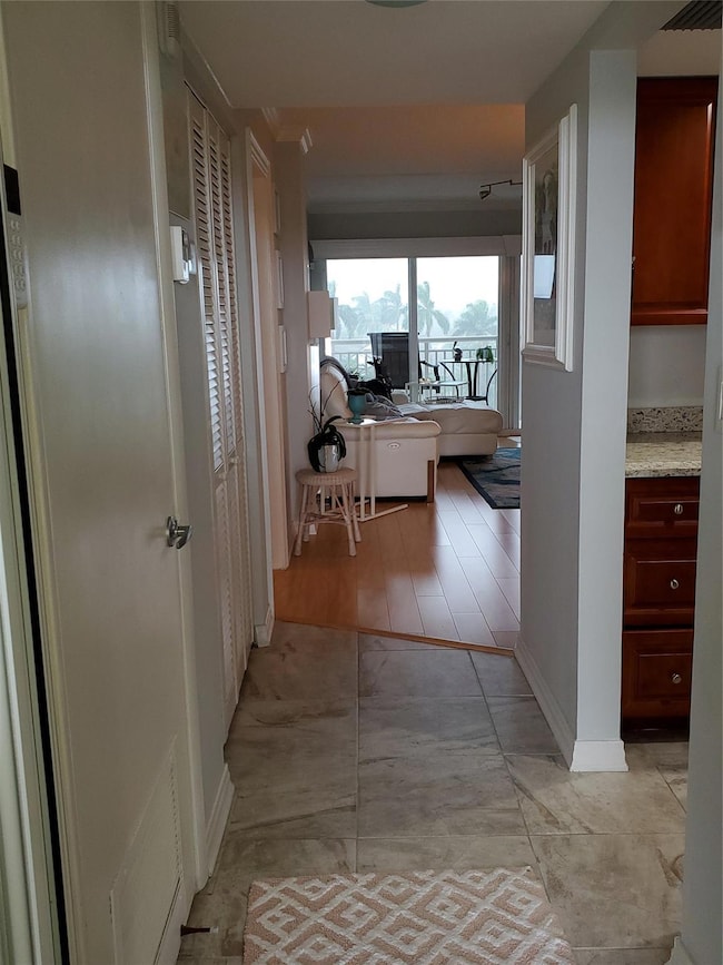 The Waters Edge unit 504, Pompano Beach, FL 33062 - photo 7