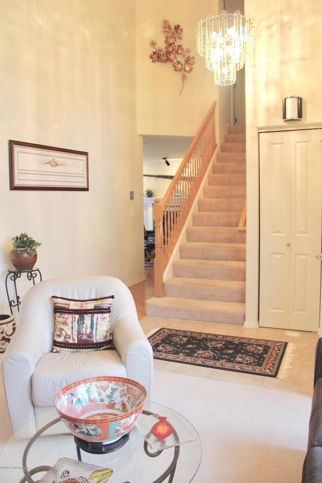 Spacious Entry w/guest closet