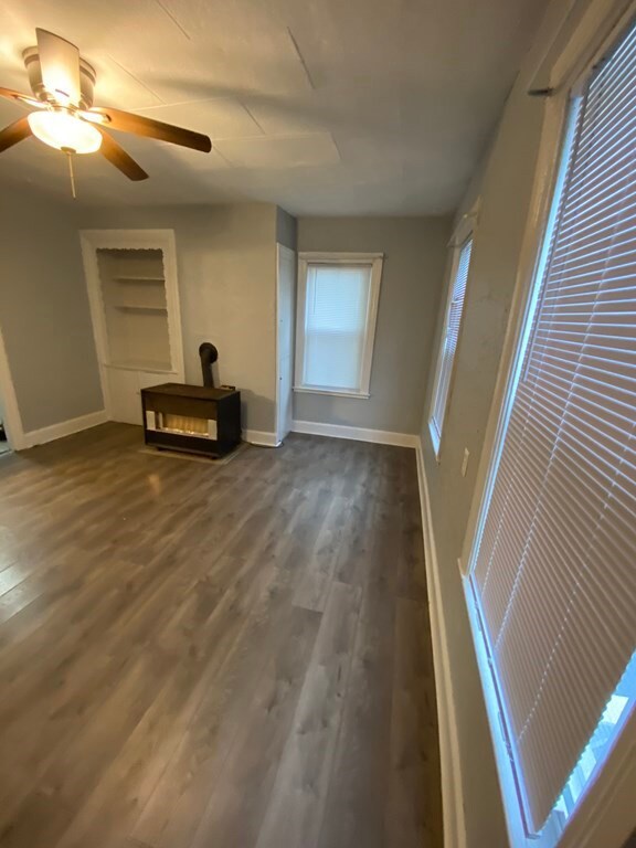 502 4th St unit 1R, Fall River, MA 02721 - photo 2