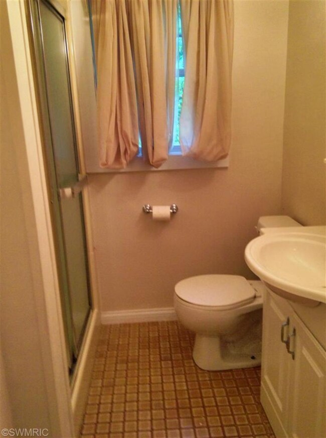 13624 Prairie Rd, Three Oaks, MI 49128 - photo 5