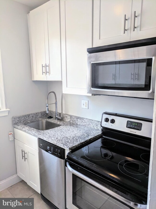 3742 12th St NE unit 4, Washington, DC 20017 - photo 2