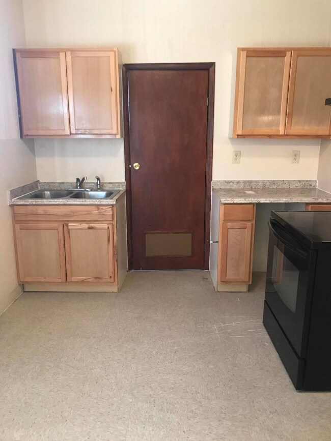 7853 West Dr unit B, El Paso, TX 79915 - photo 7