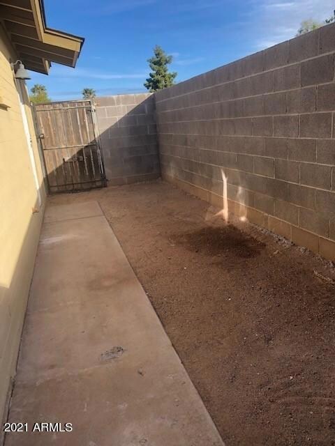 515 E Hondo backyard
