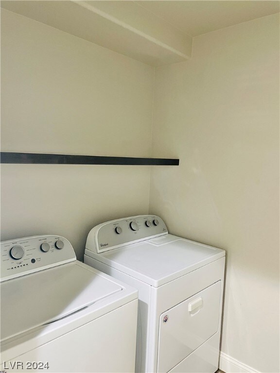 6127 Fielding Hills Rd, Las Vegas, NV 89118 - photo 7