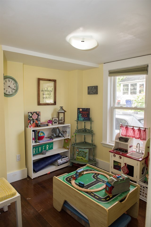 Office/ bonus room