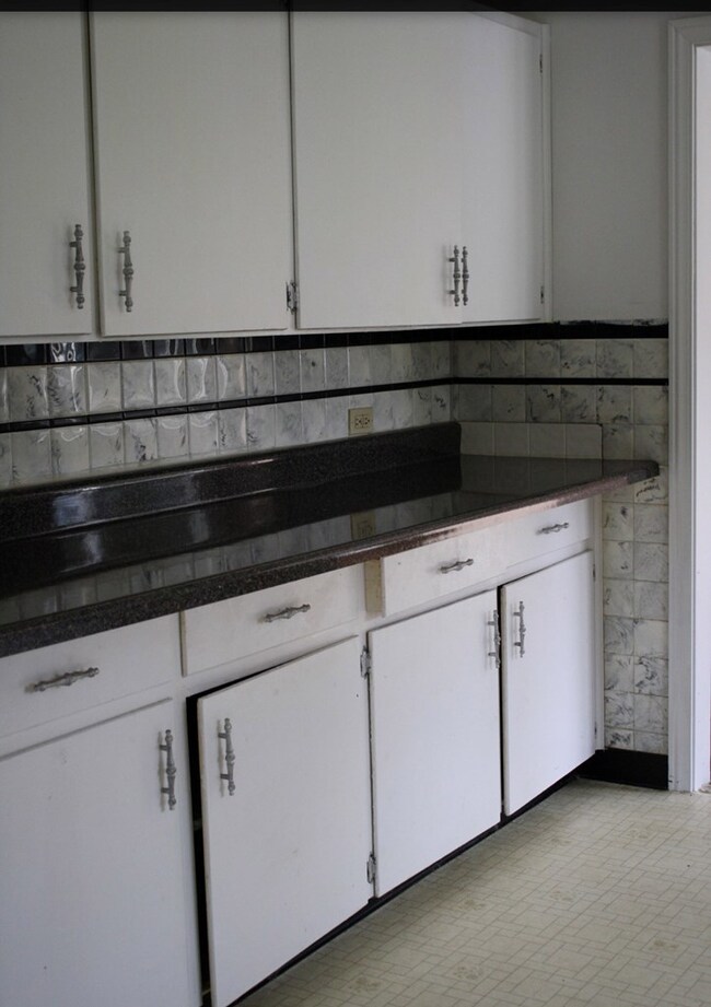 1001 E Main St, Johnson City, TN 37601 - photo 3