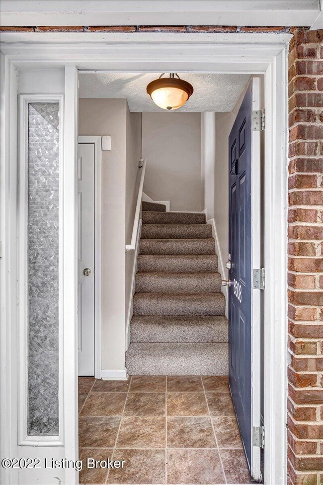 8508 Grand Neptune Dr unit 1801, Louisville, KY 40228 - photo 5