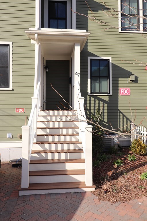 75 Rush St unit 1, Somerville, MA 02145 - photo 5