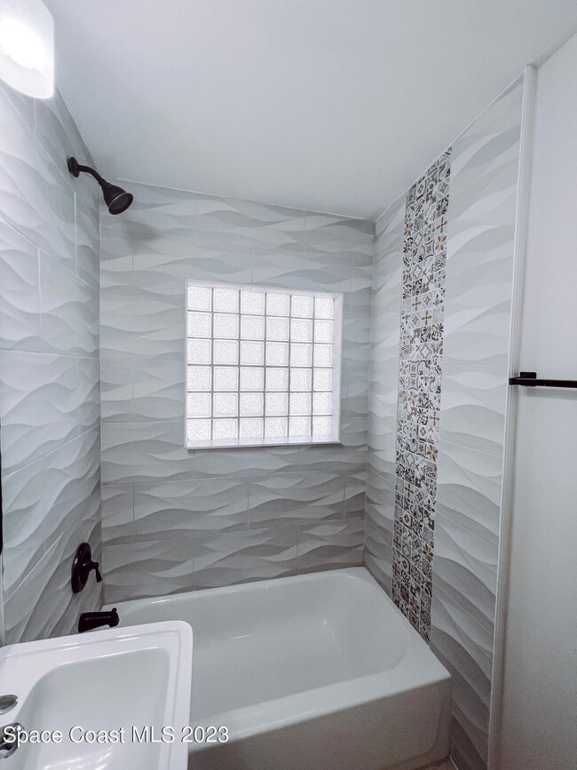 2518 Palmetto Dr unit B, Cocoa, FL 32926 - photo 6