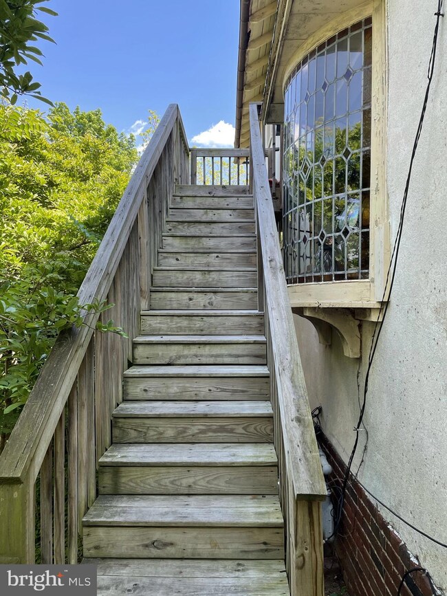 8 Montgomery Ave unit 2F, Glenside, PA 19038 - photo 2