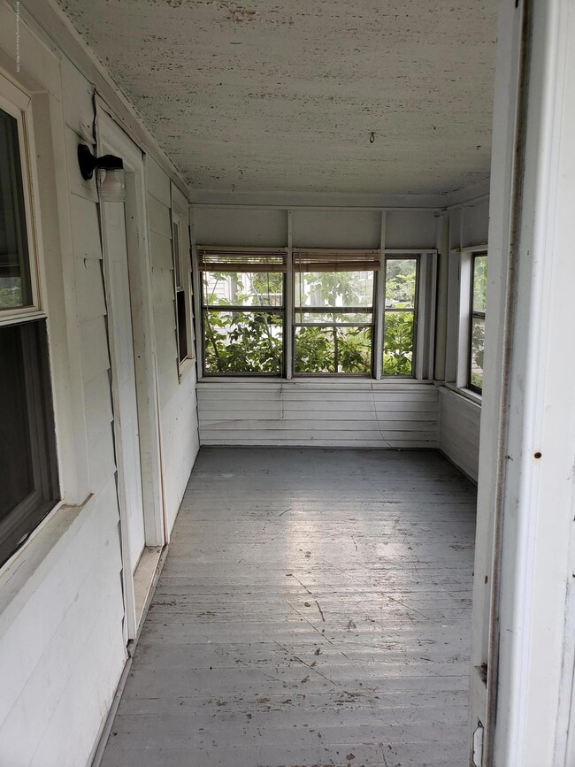 4 Porch