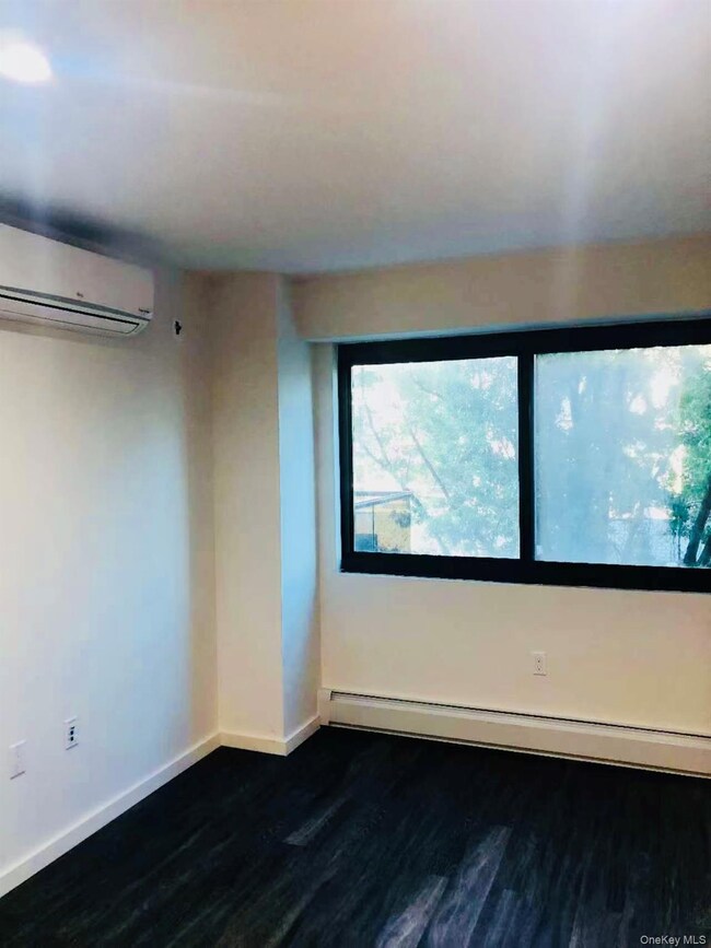 Murray Hill Mansion unit 4C, Flushing, NY 11354 - photo 7