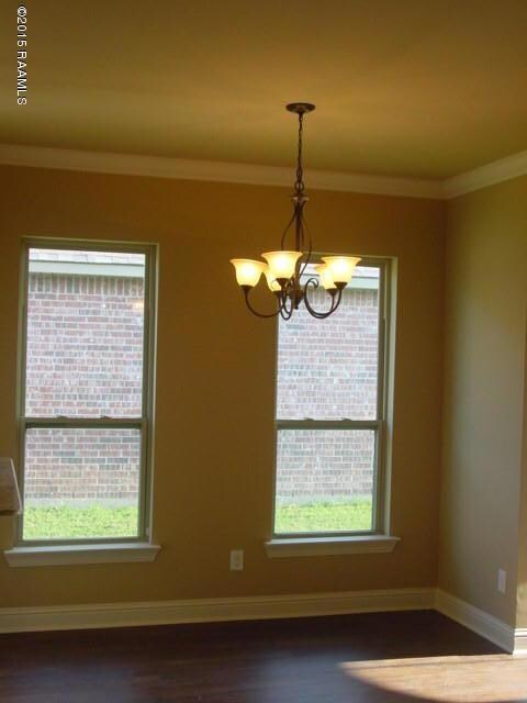 504 Wisteria Bend - Dining