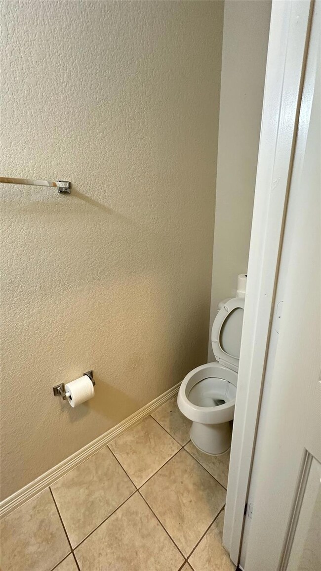 2305 Summer Brook Dr, Weatherford, TX 76087 - photo 6