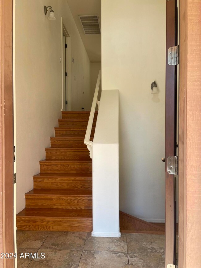 20241010_210535575_iOS