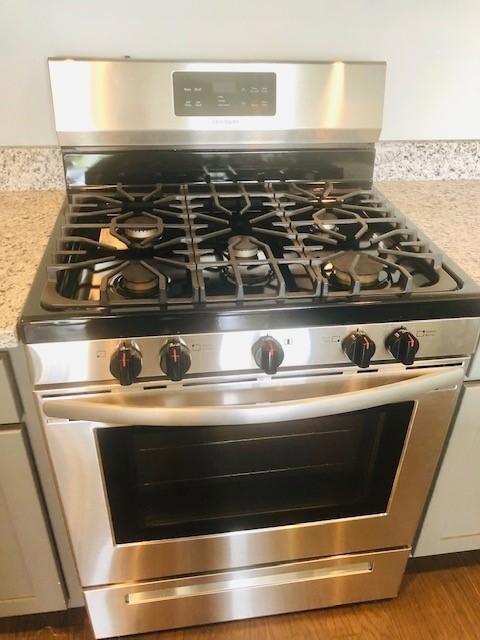 gas range 2