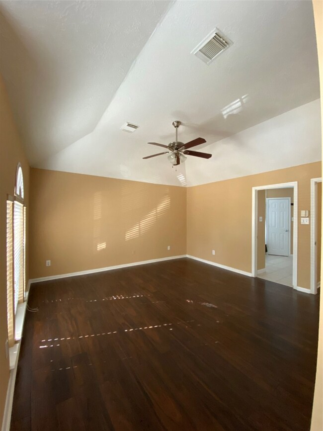 8202 Cienna Dr, Houston, TX 77040 - photo 7