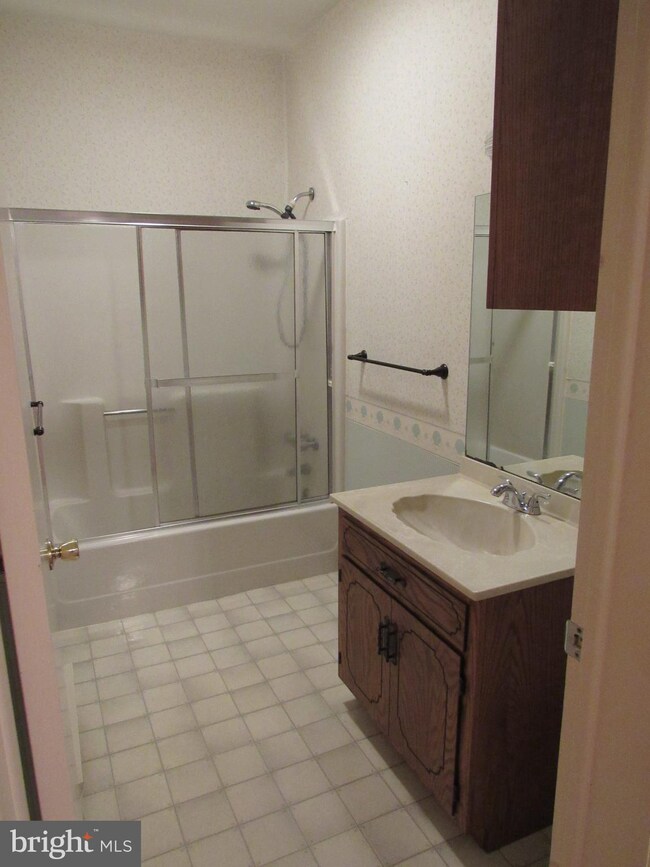 11 S Church St unit 2, Waynesboro, PA 17268 - photo 7