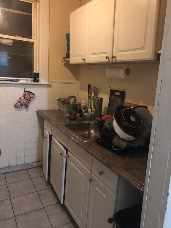 65 Whiting St unit 1R, Lynn, MA 01902 - photo 3