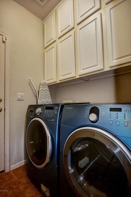 Washer & Dryer Included!